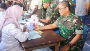 Sambut Hari Ulang Tahun Ke-77 TNI, Danrem 174/ATW Merauke Ikut Donorkan Darah