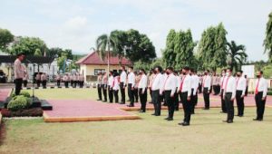 Kapolres Pekalongan Berikan Penghargaan Ke 30 Personil dan Jajarannya