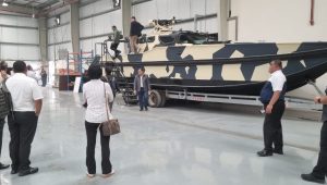 Irjen TNI Tinjau Produksi HMLTV untuk Satgas UNIFIL di UEA
