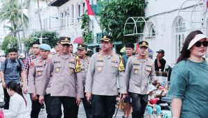 Tinjau Pospam dan Kampoeng Ramadhan, Kapolres Metro Jakbar Pastikan Keamanan Malam Takbiran
