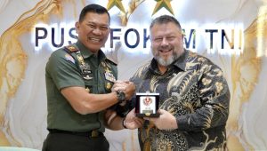 Kapuspen TNI Terima Atase Pers Kedubes AS, Perkuat Diplomasi Pertahanan Melalui Komunikasi Strategis