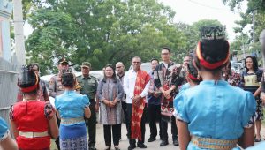 Wakil Gubernur NTT Luncurkan NTT Mart by Dekranasda Kabupaten Sumba Timur