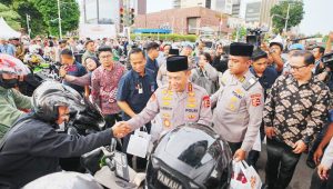 Bagikan Takjil dan Buka Puasa Bersama Bareng Insan Pers, Kapolri: Suara Media Suara Publik